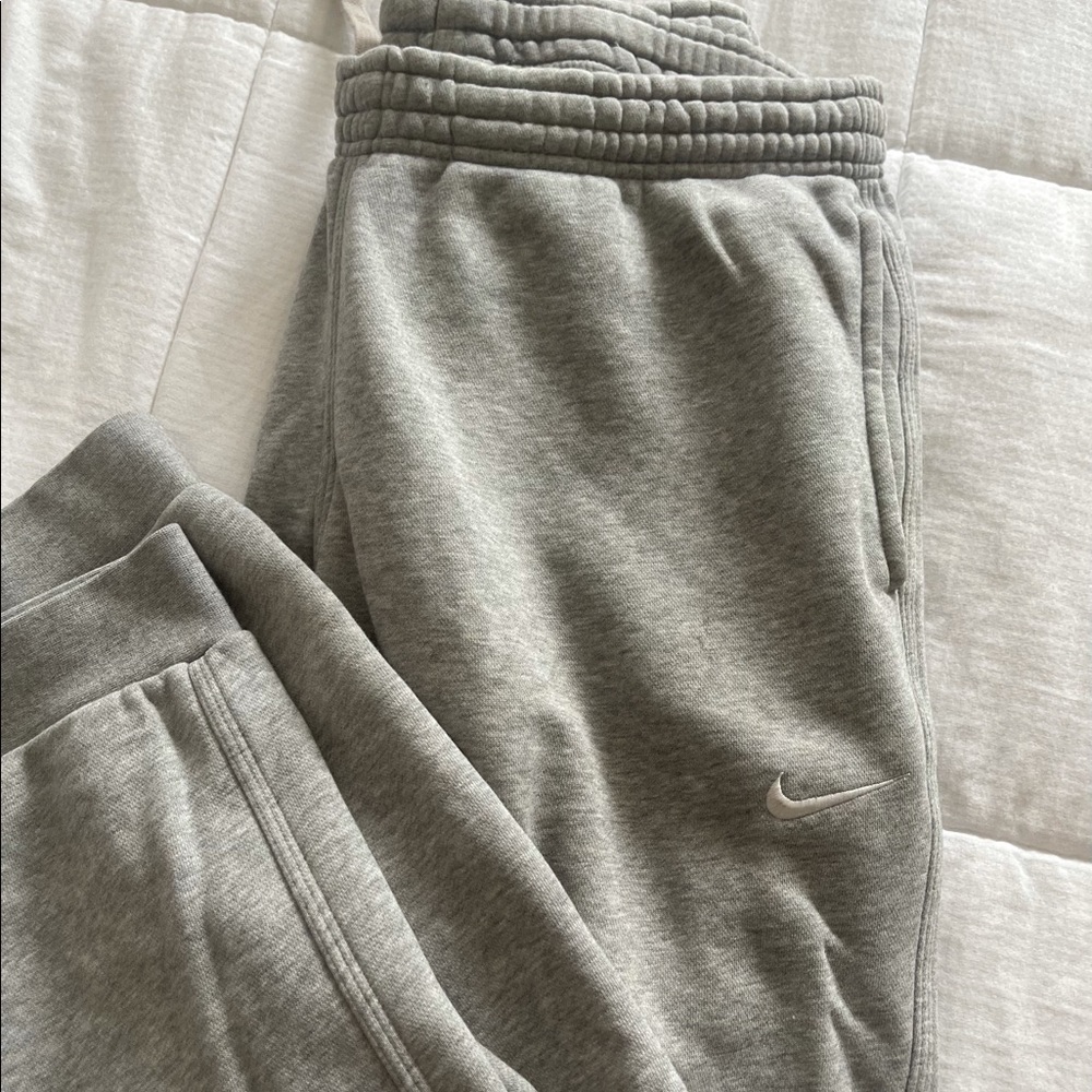 Nike Sweatpants